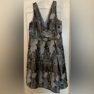 Adrianna Papell Formal Dress in Black, Gold, Silver Floral - size 14w